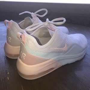 Women’s size 9, light pink Nike Air